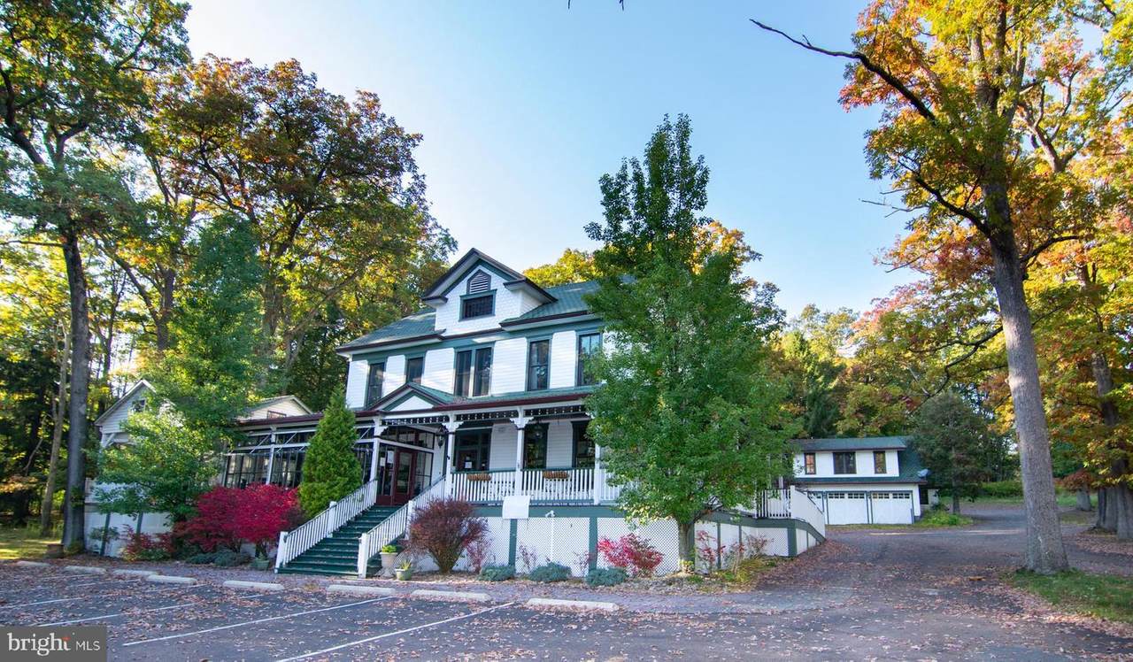 830 Memorial Drive - Photo 1
