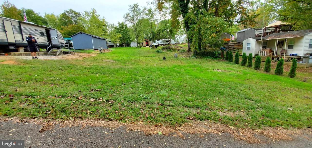 124,125 Hanging Bear Lane - Photo 1