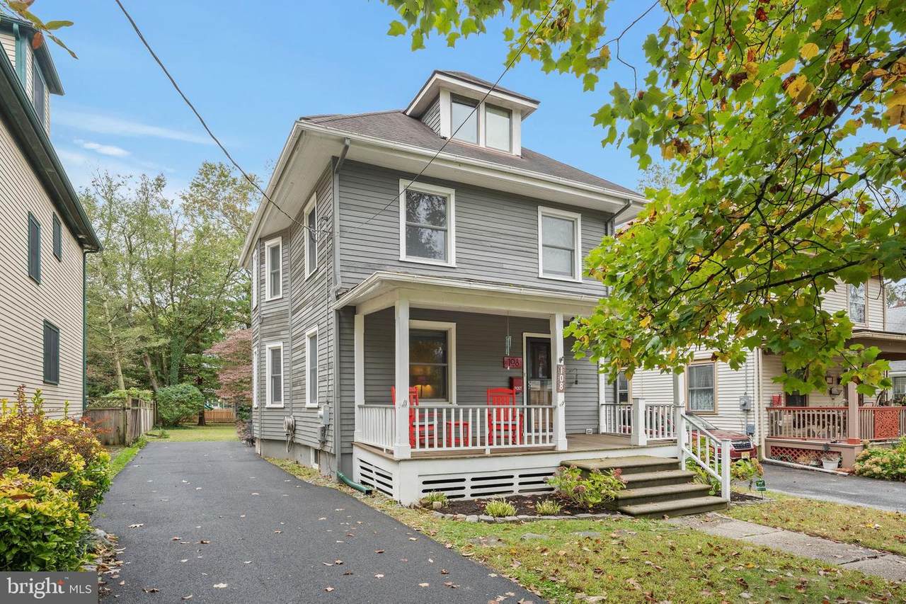 108 Colonial Avenue - Photo 1