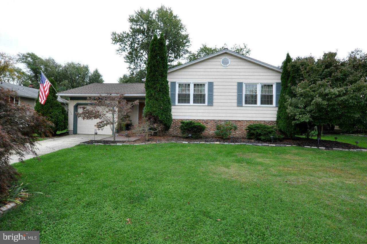14 Erindale Drive - Photo 1