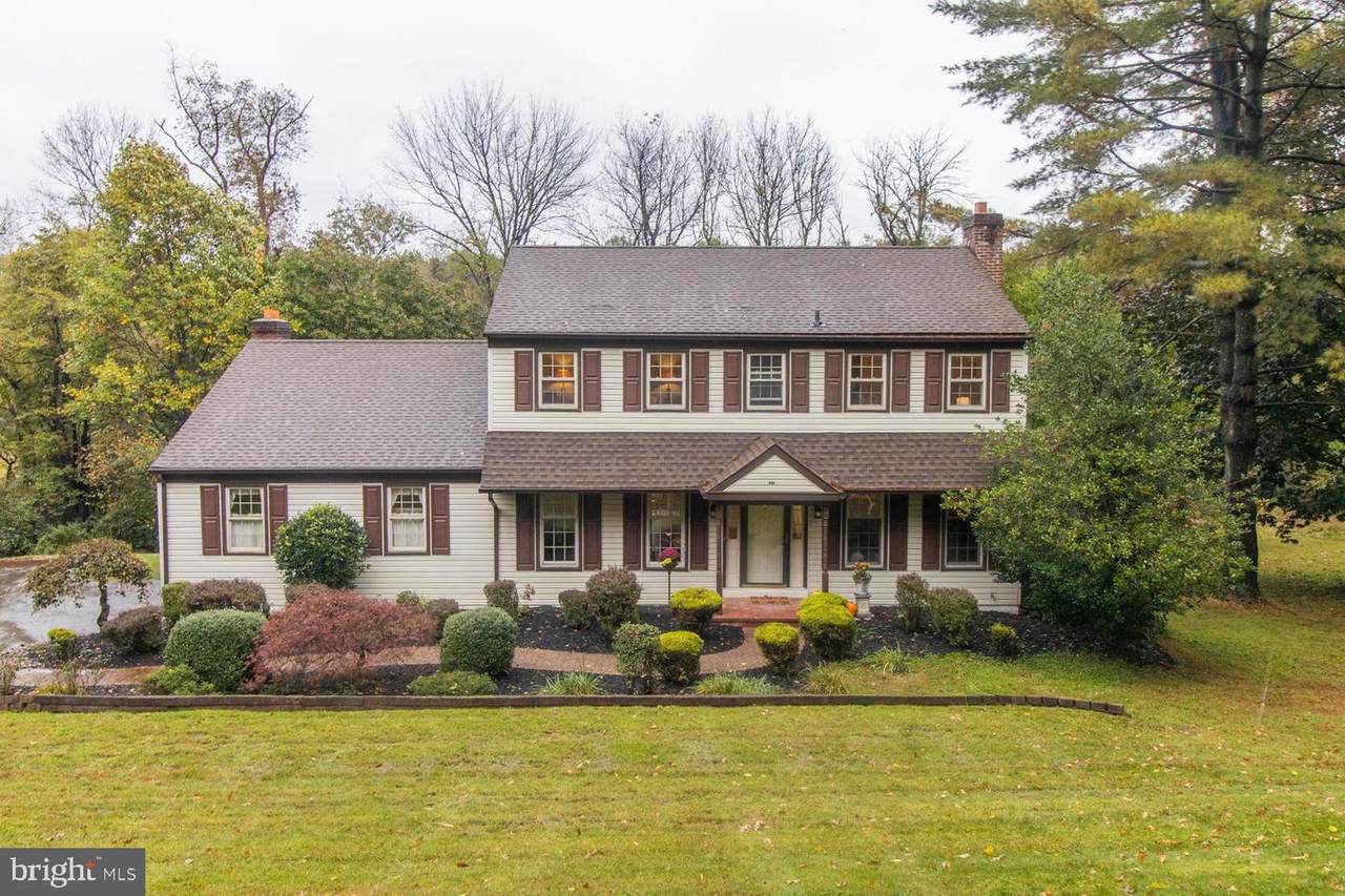 609 Gages Lane - Photo 1