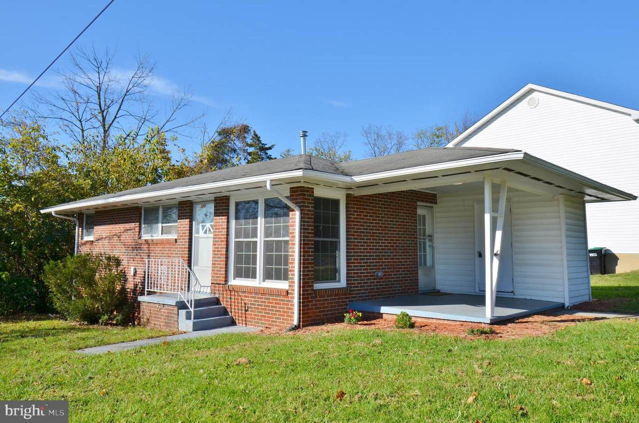 389 Thompson Street - Photo 1