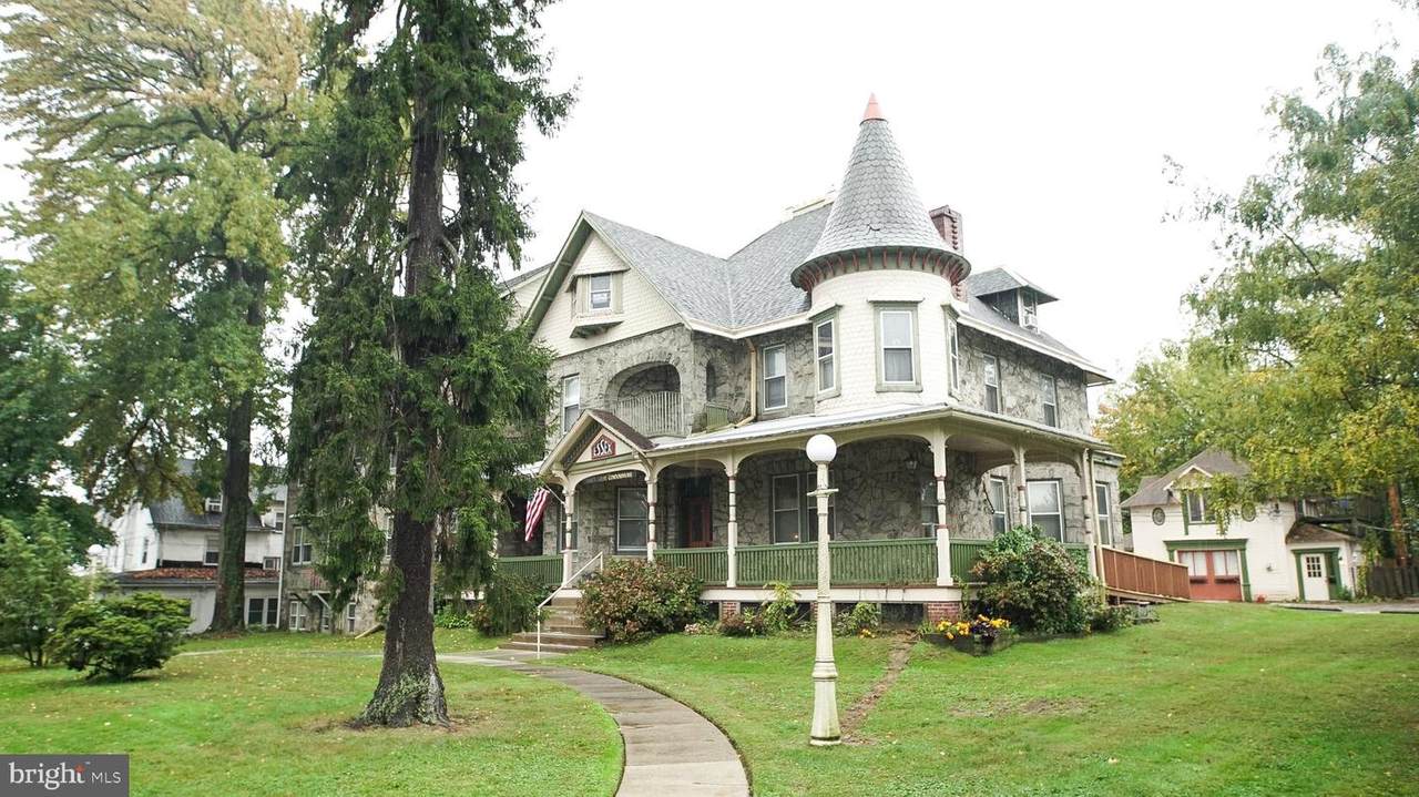 192 Lansdowne Avenue - Photo 1