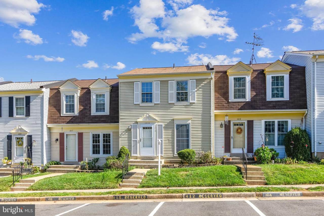1015 Marsden Court - Photo 1
