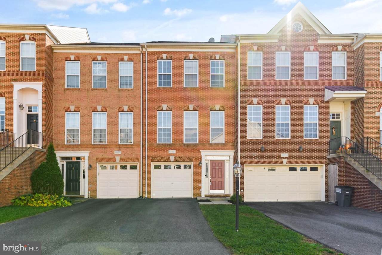 41891 Cinnabar Square - Photo 1