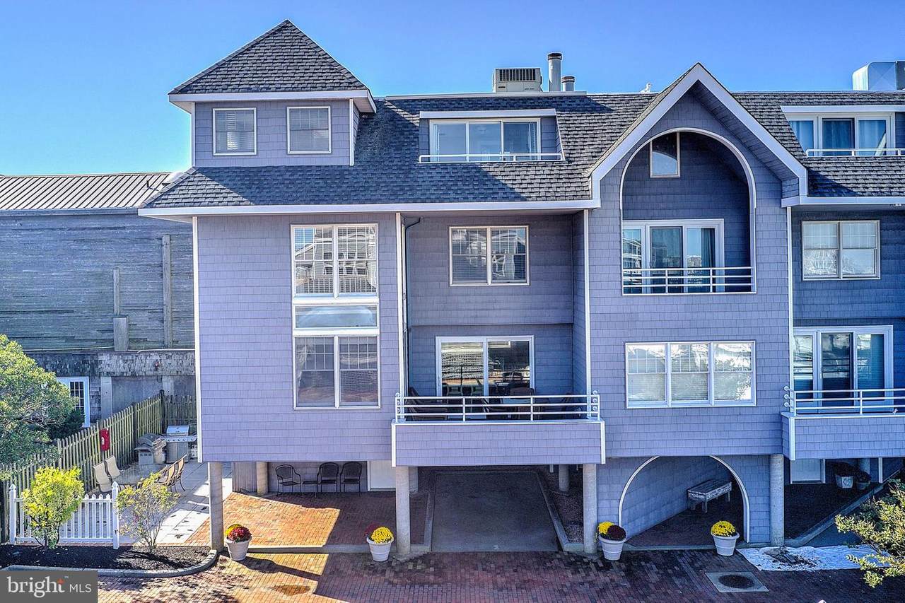 1000 Bay Avenue - Photo 1