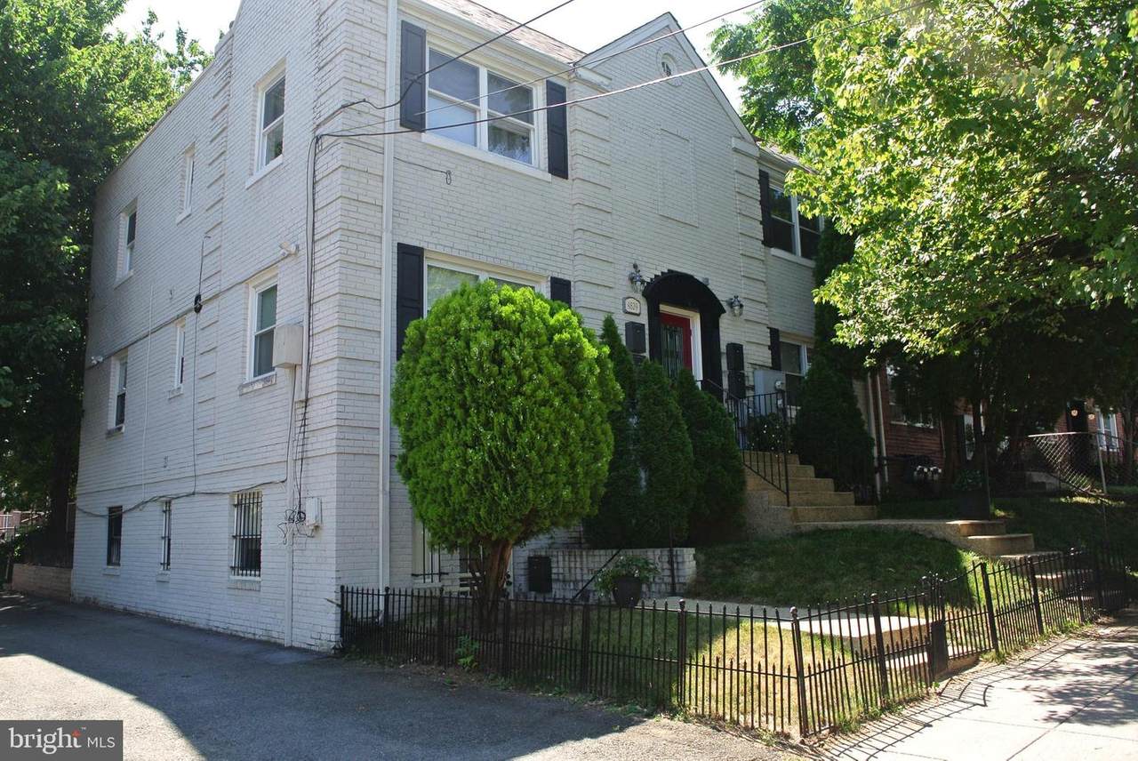 4829 4TH Street - Photo 1