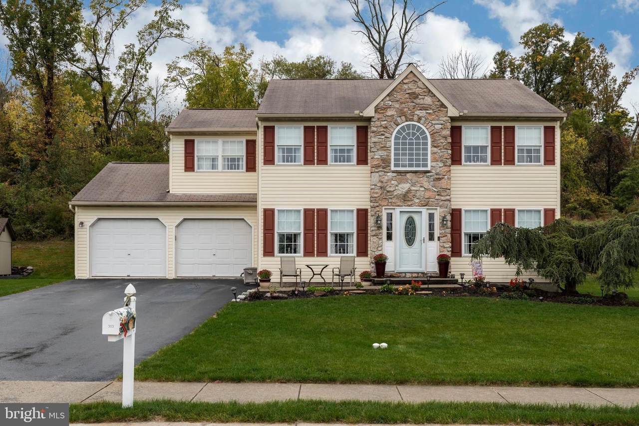 303 Kingston Drive - Photo 1