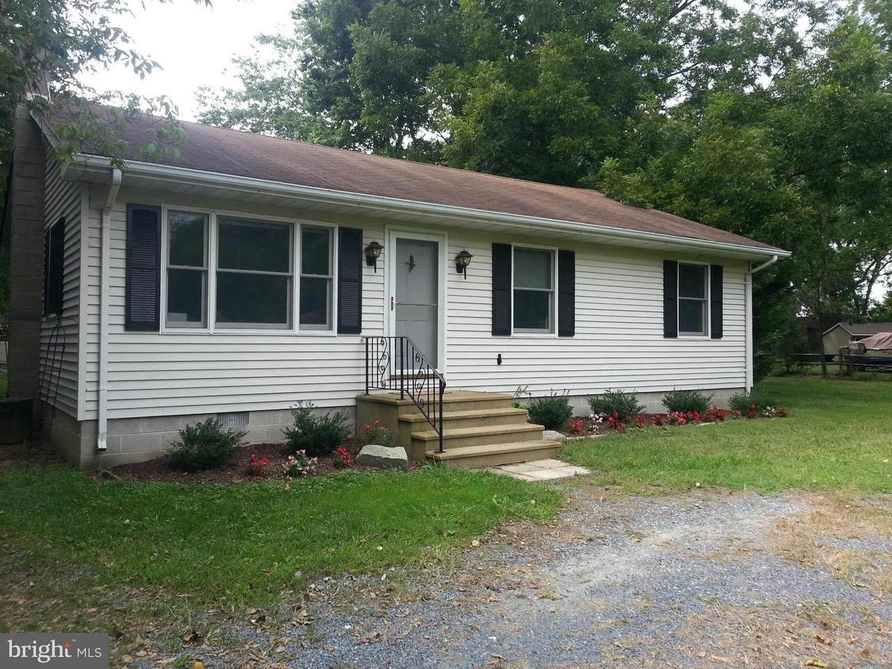 25893 Royal Oak Road - Photo 1
