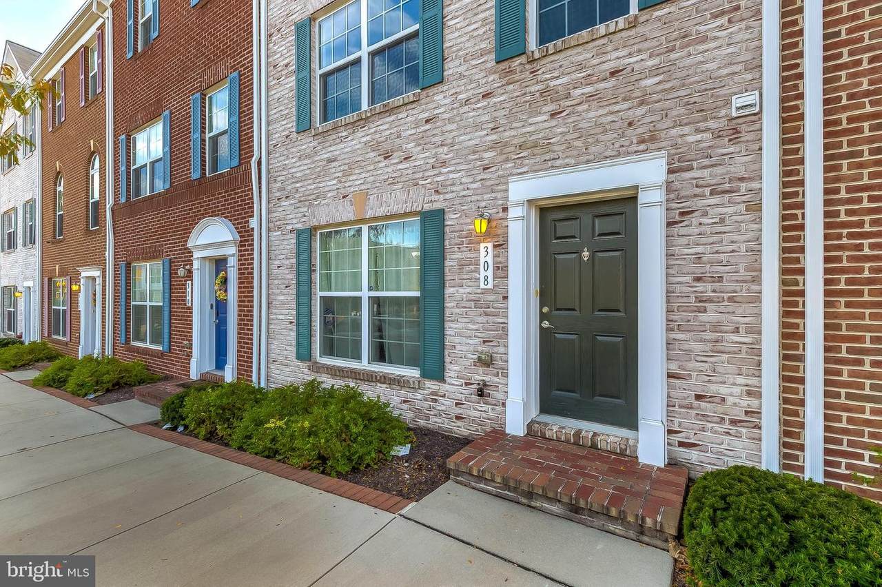308 Parkin Street - Photo 1