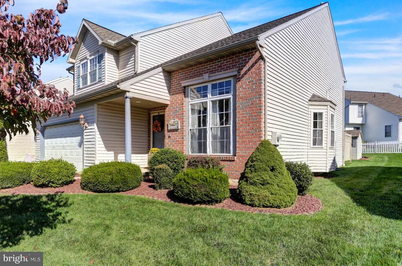 1025 Cathy Drive - Photo 1