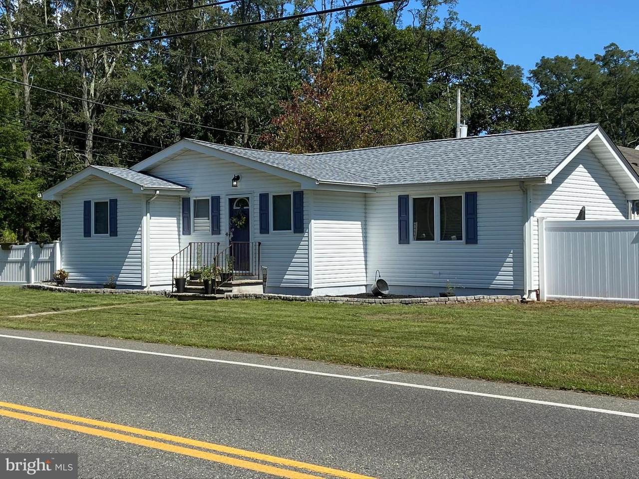 1709 Silvan Place - Photo 1