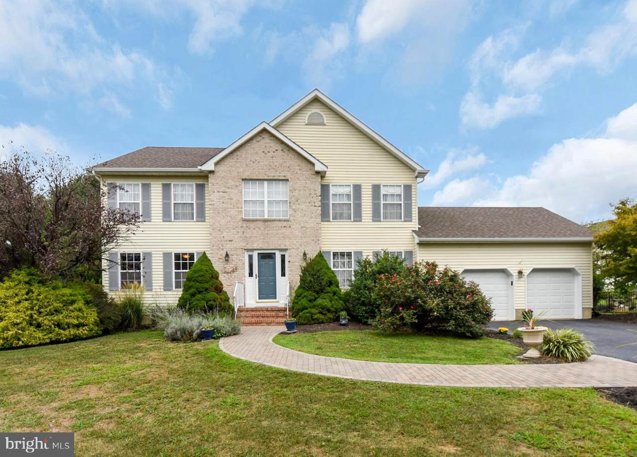 6 Jared Drive - Photo 1