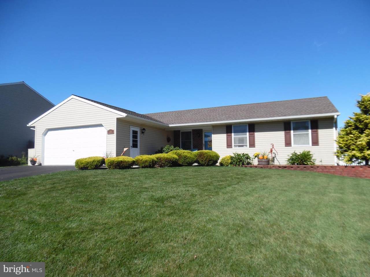 28 Meadow Drive - Photo 1