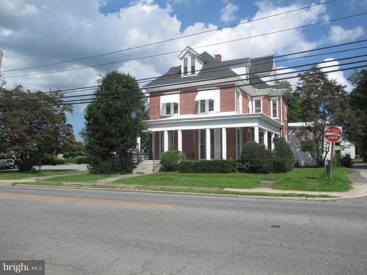 219 Walnut Street - Photo 1
