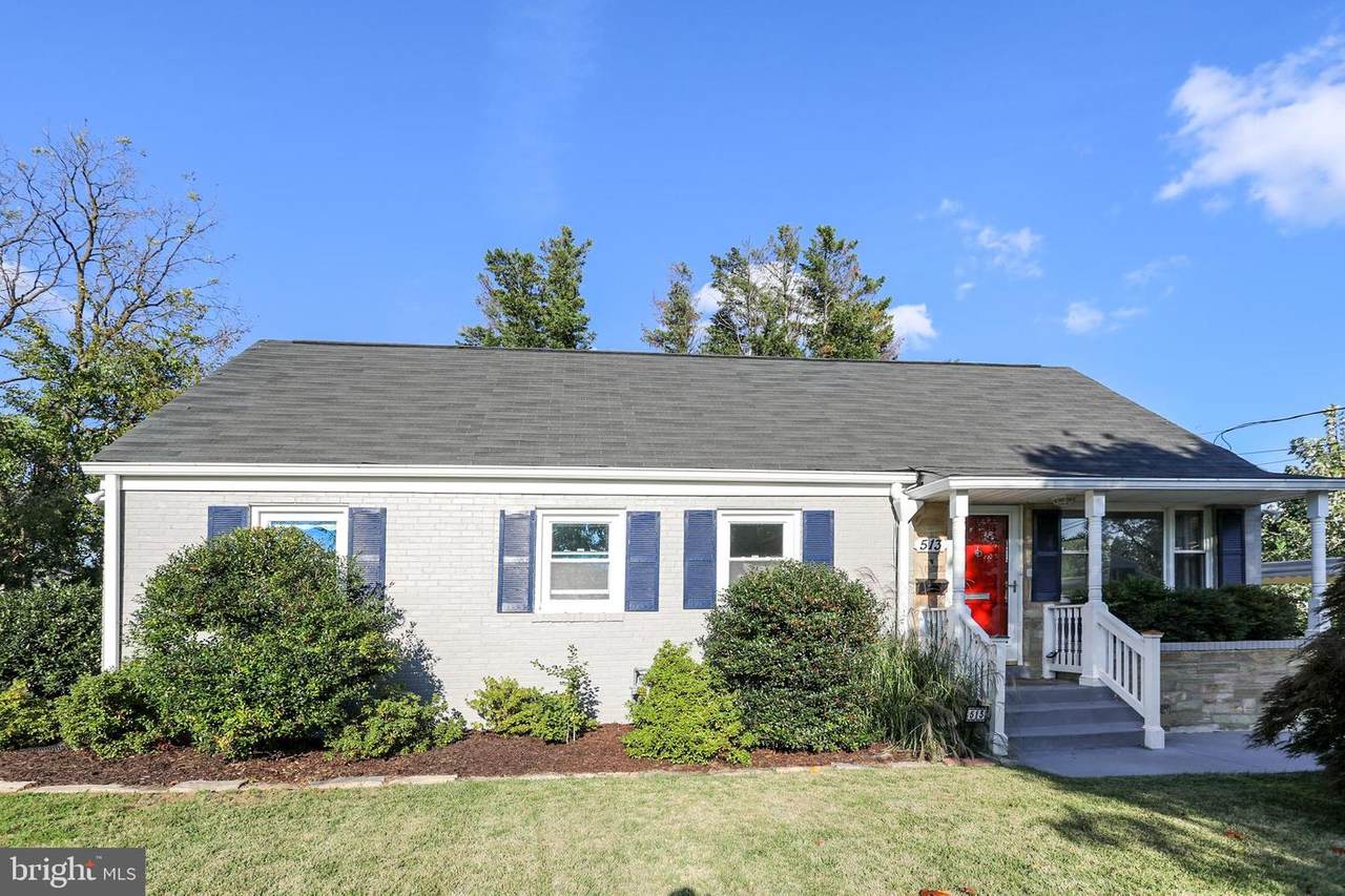 513 Harding Drive - Photo 1
