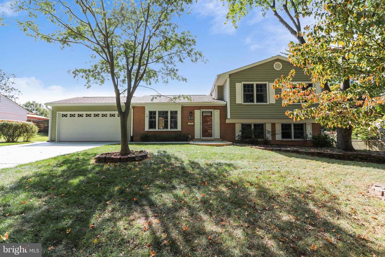 2 Leonard Court - Photo 1
