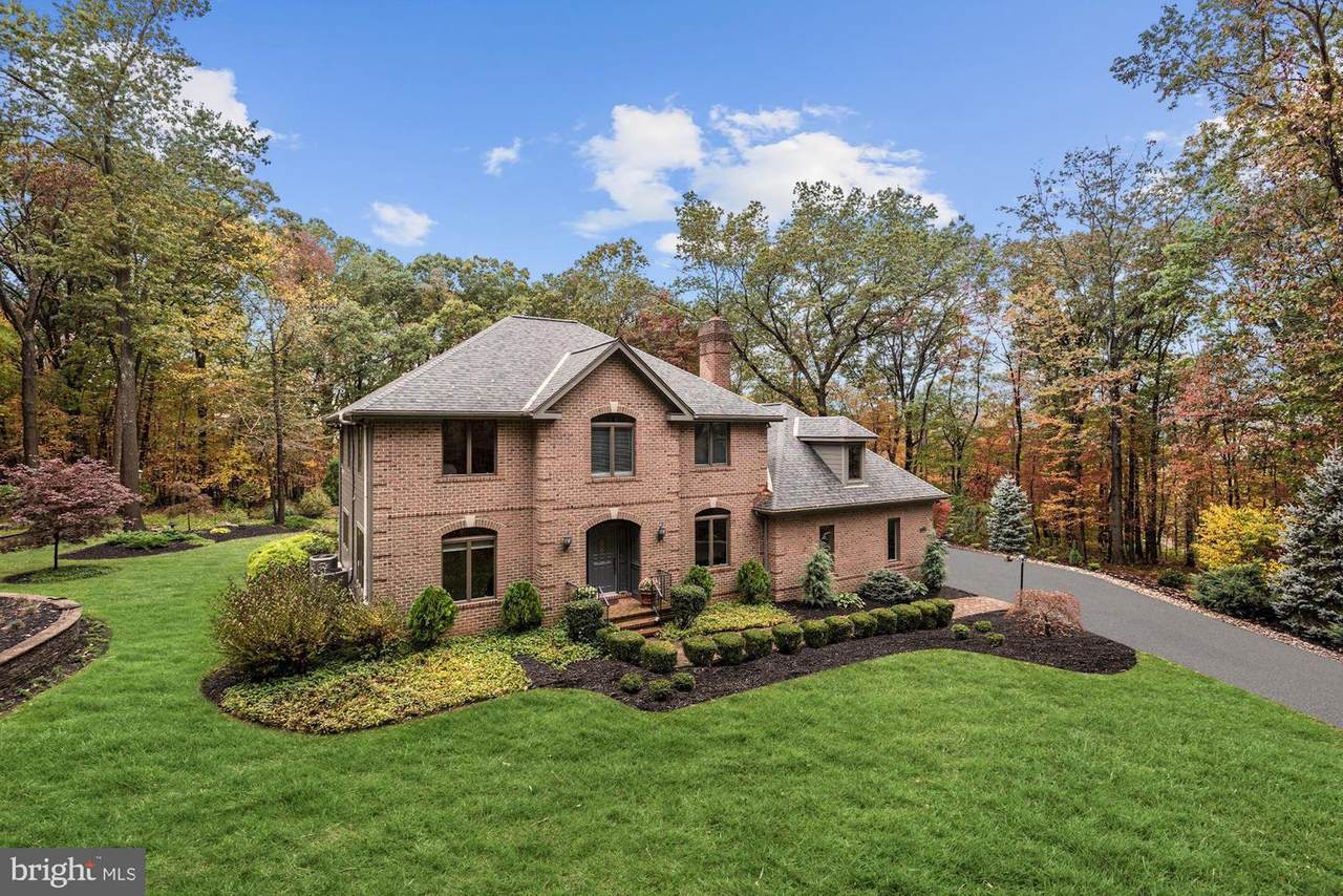 1709 Freeland Road - Photo 1