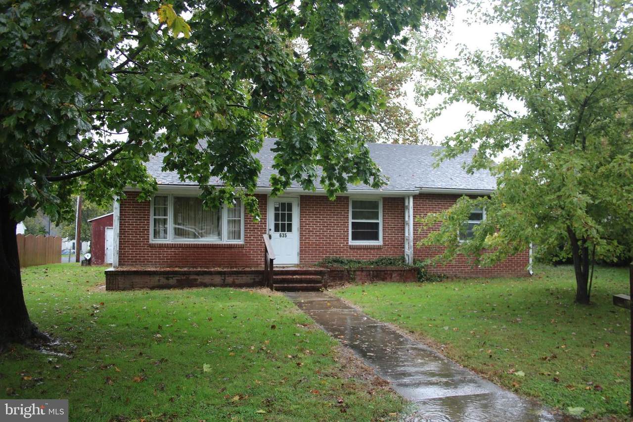 635 Howard Street - Photo 1