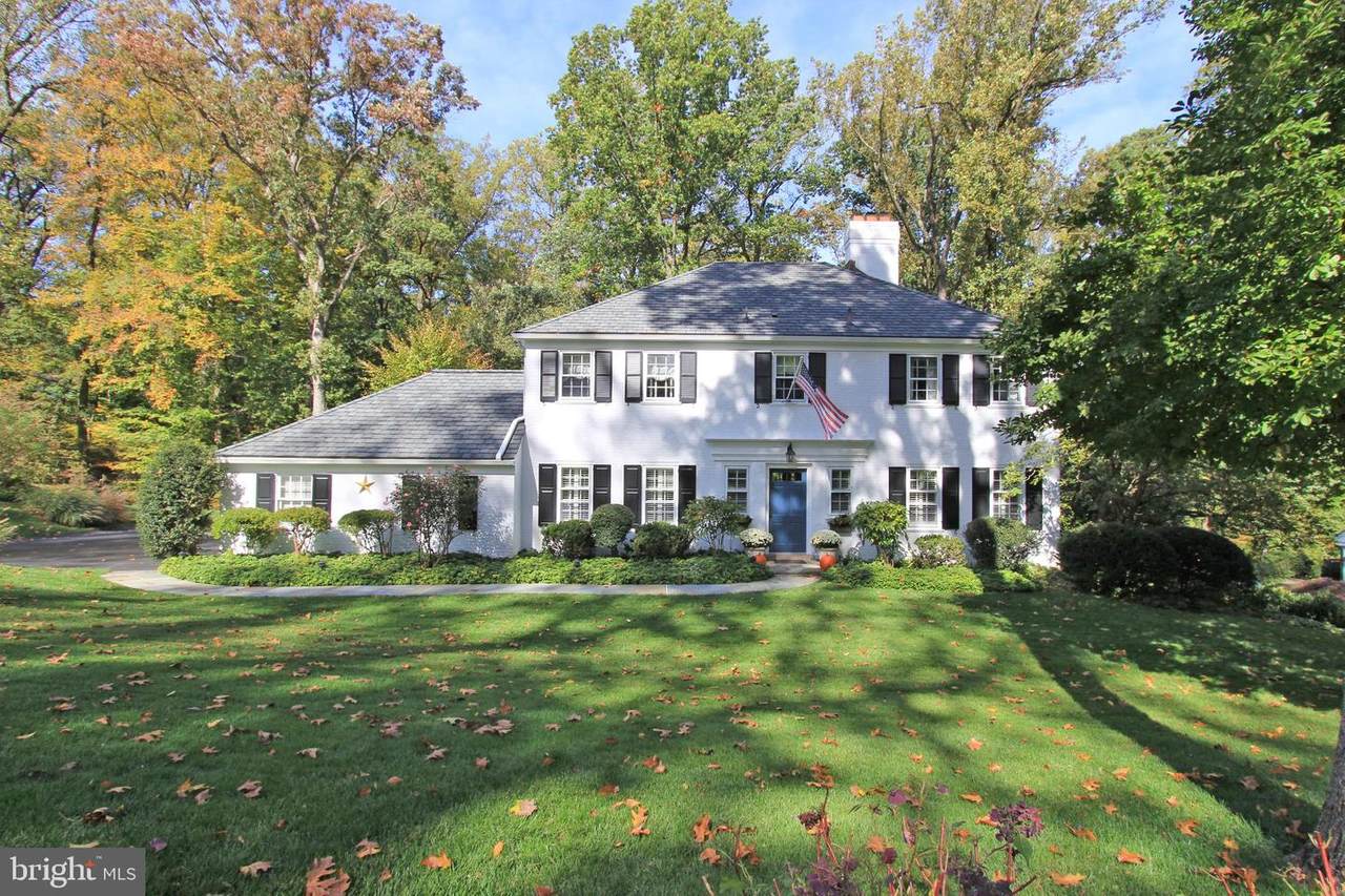 477 Margo Lane - Photo 1