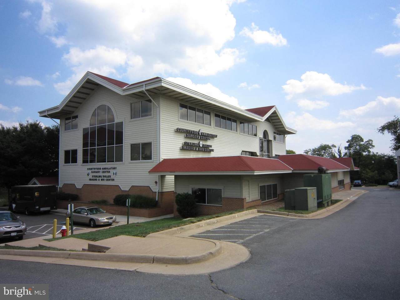 4 Pidgeon Hill Drive - Photo 1