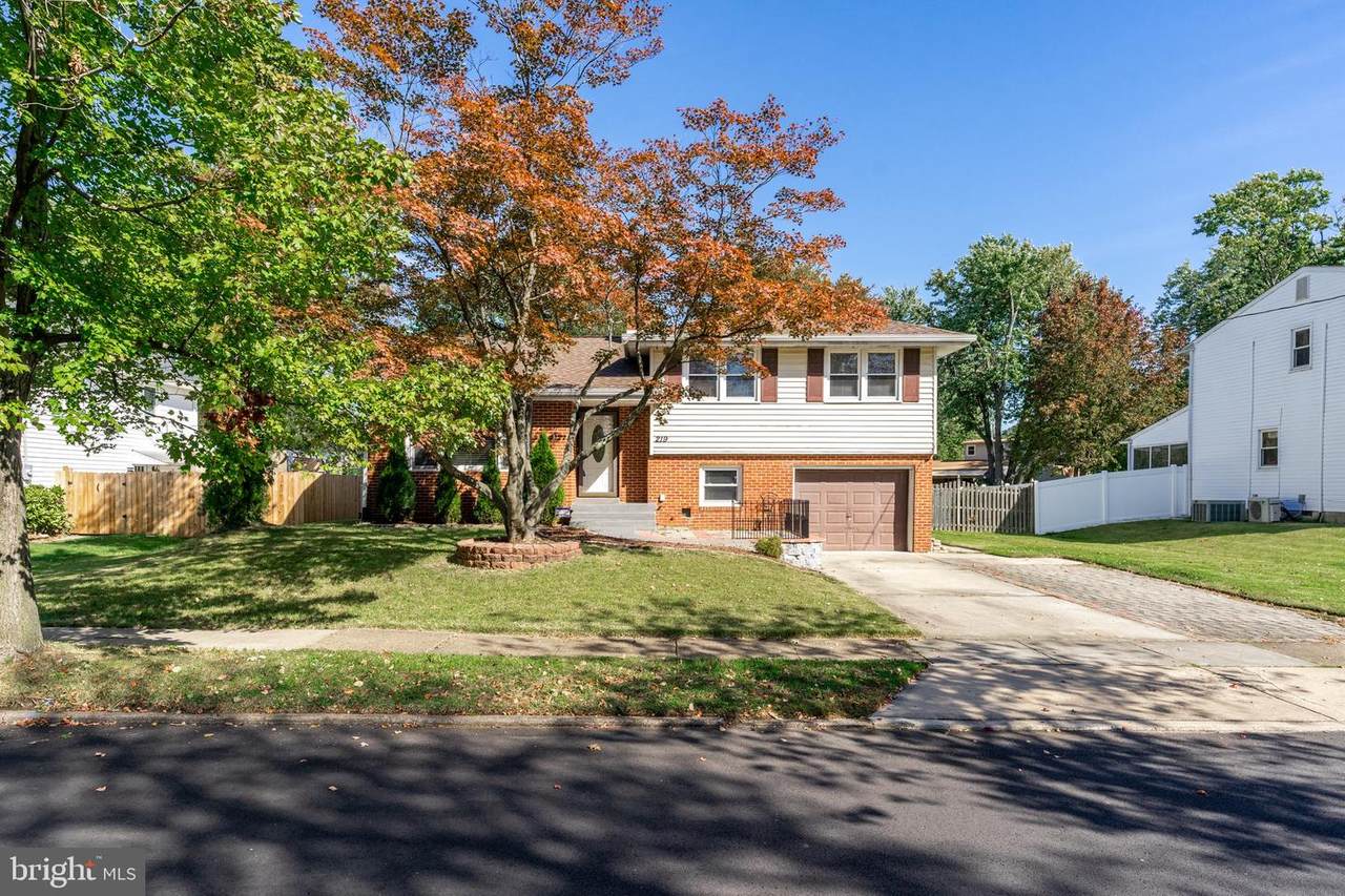 219 Belle Arbor Drive - Photo 1