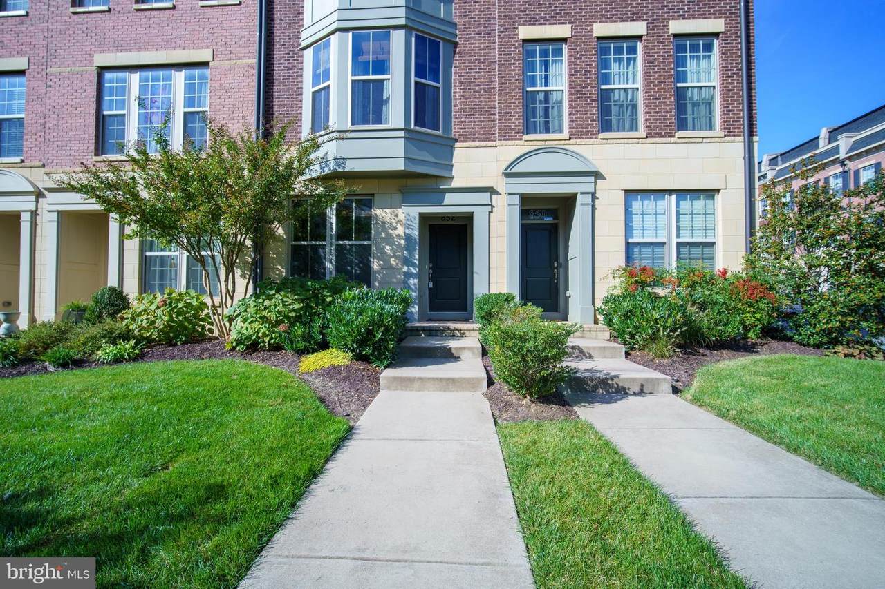 852 Regents Square - Photo 1