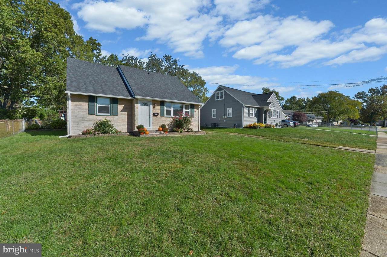 228 Richards Avenue - Photo 1