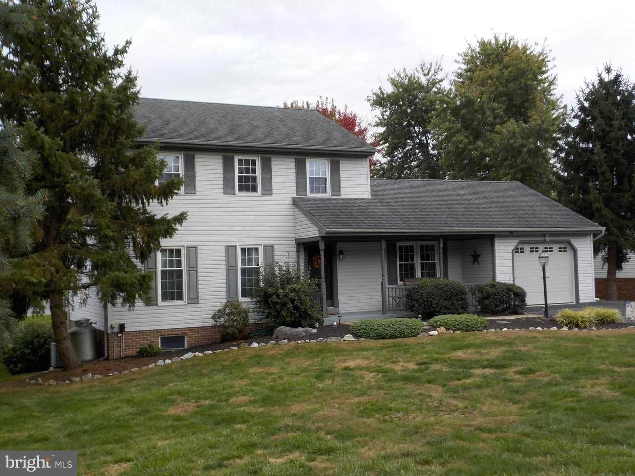230 Midland Circle - Photo 1