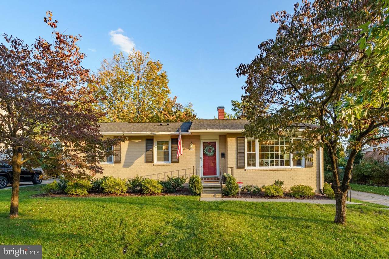 8513 Valleyfield Road - Photo 1