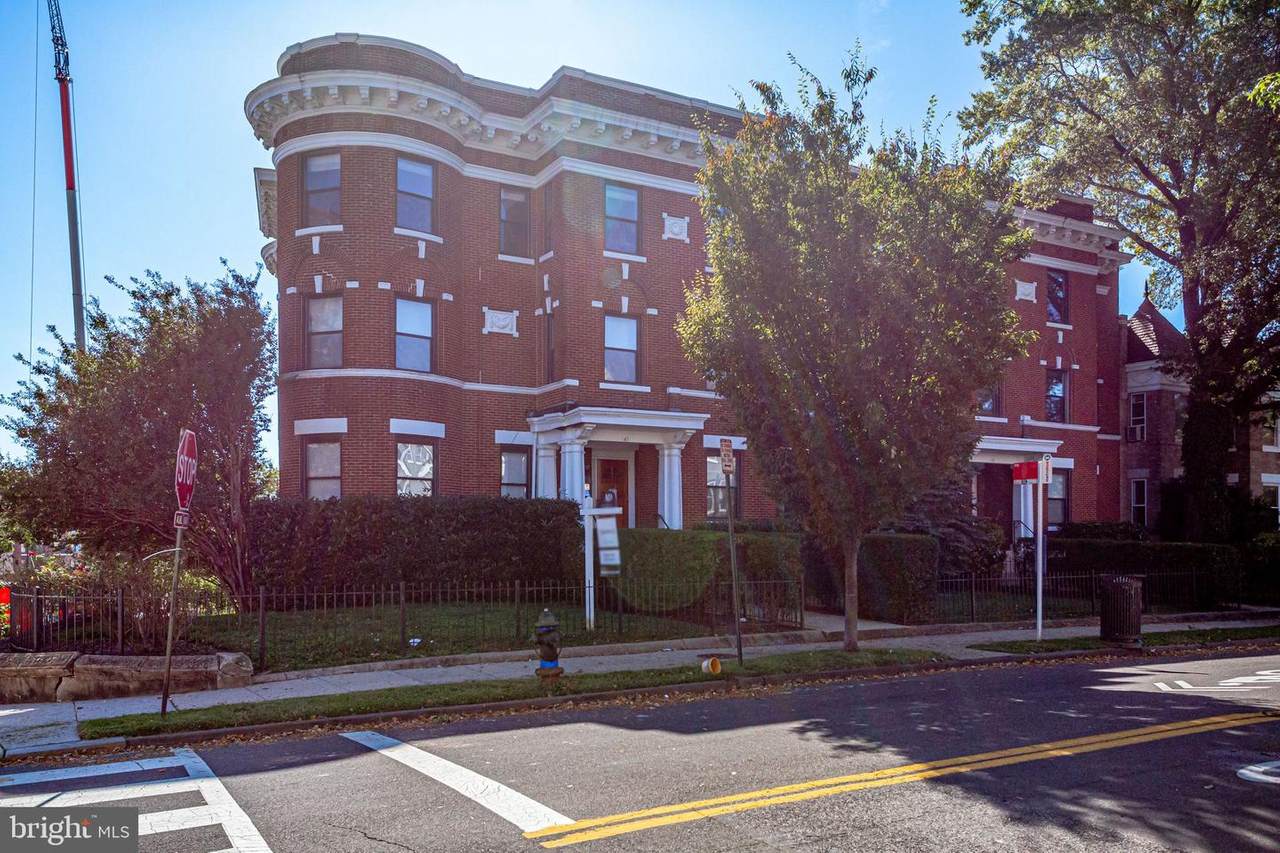 147 R Street - Photo 1