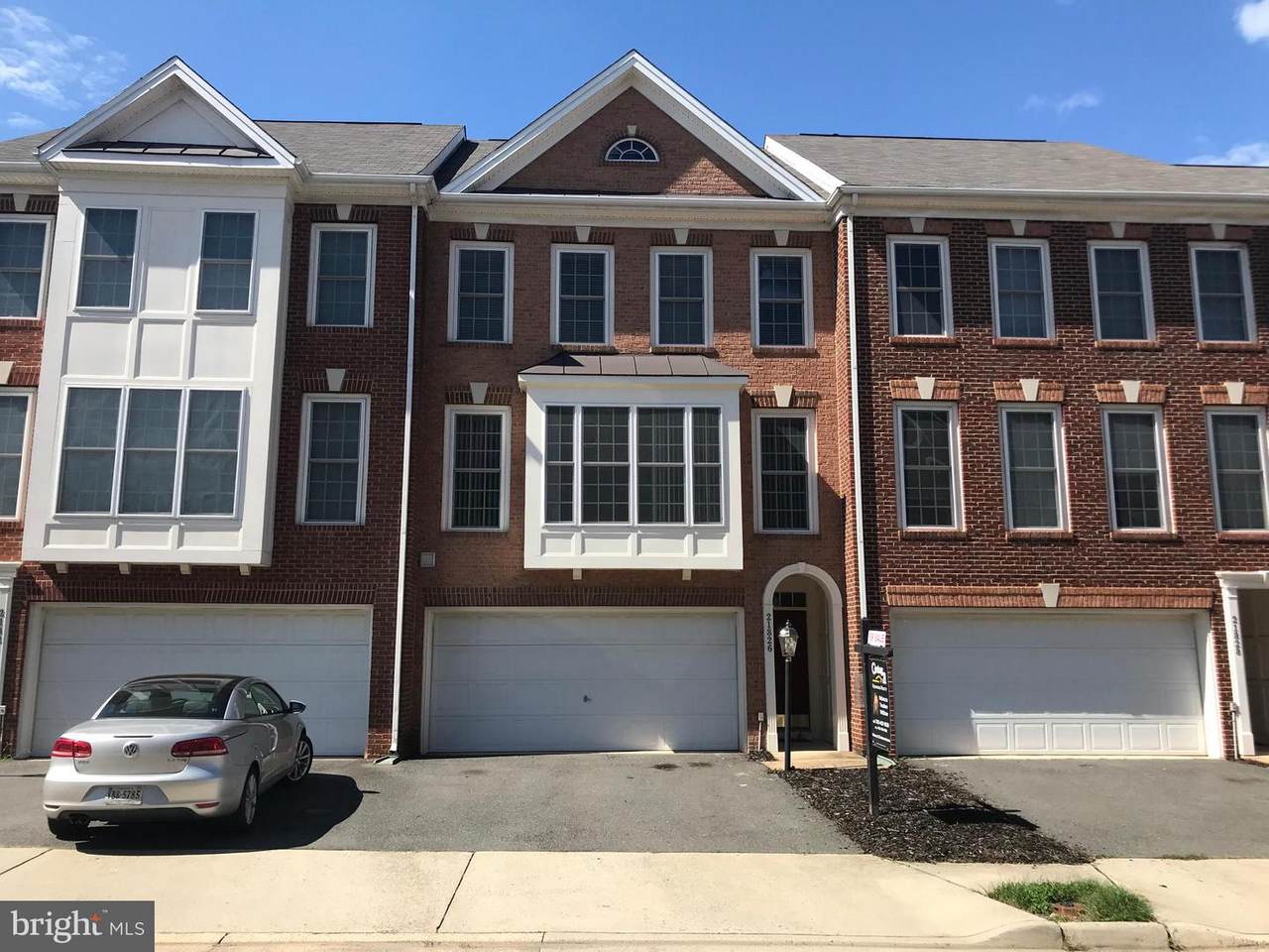 21826 Ladyslipper Square - Photo 1