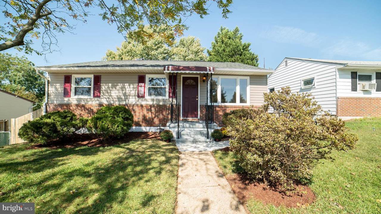 504 Matthews Avenue - Photo 1