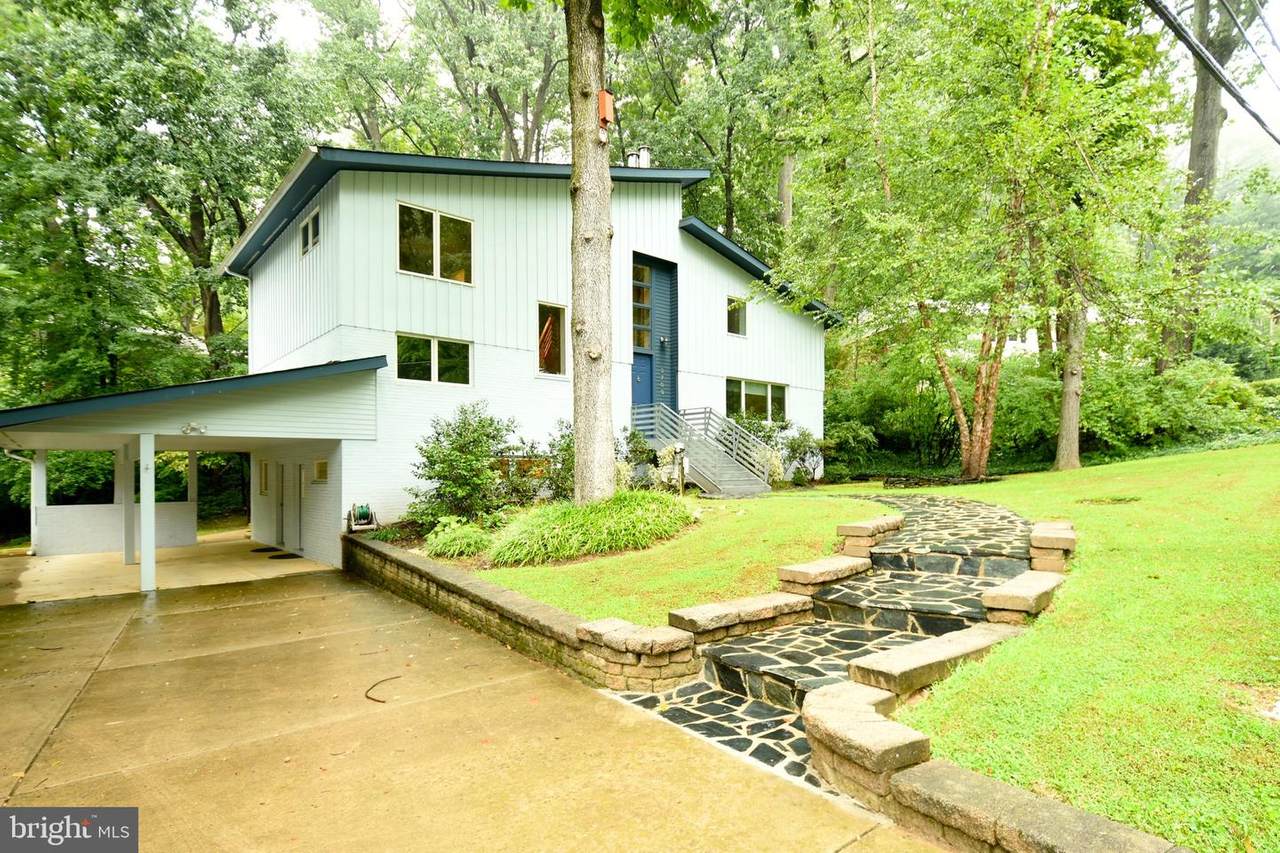 3709 Whispering Lane - Photo 1