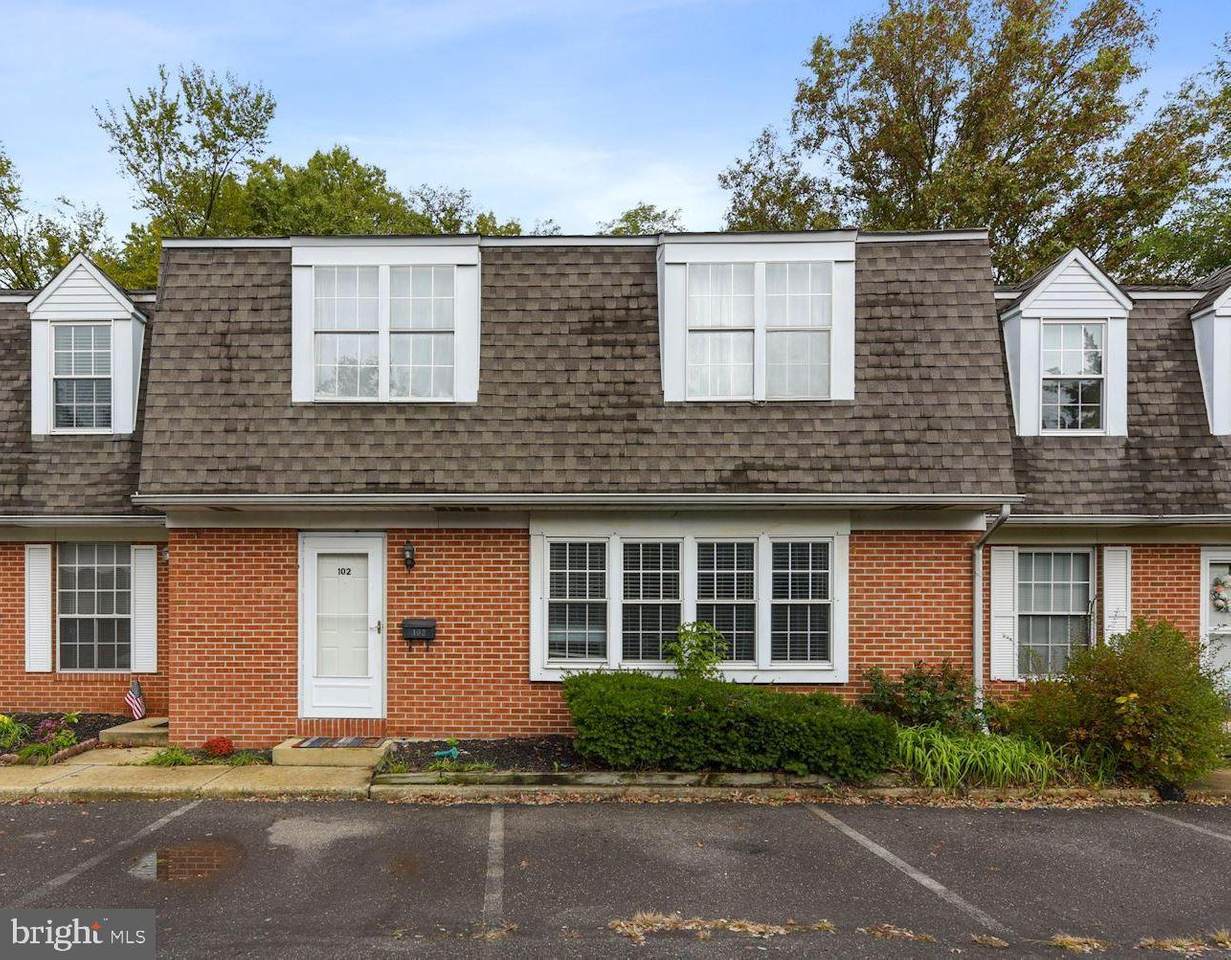 303 Dawson Street - Photo 1