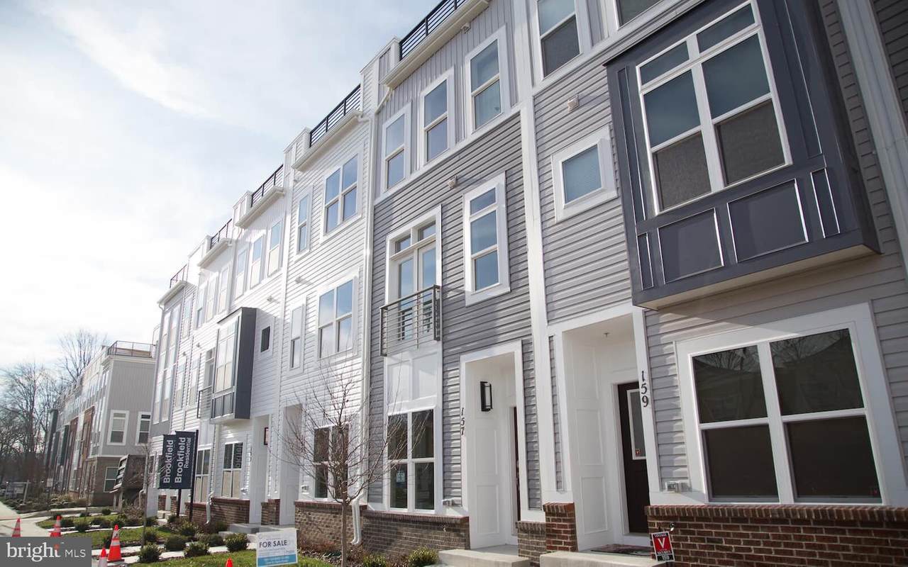 157 Lejeune Way - Photo 1
