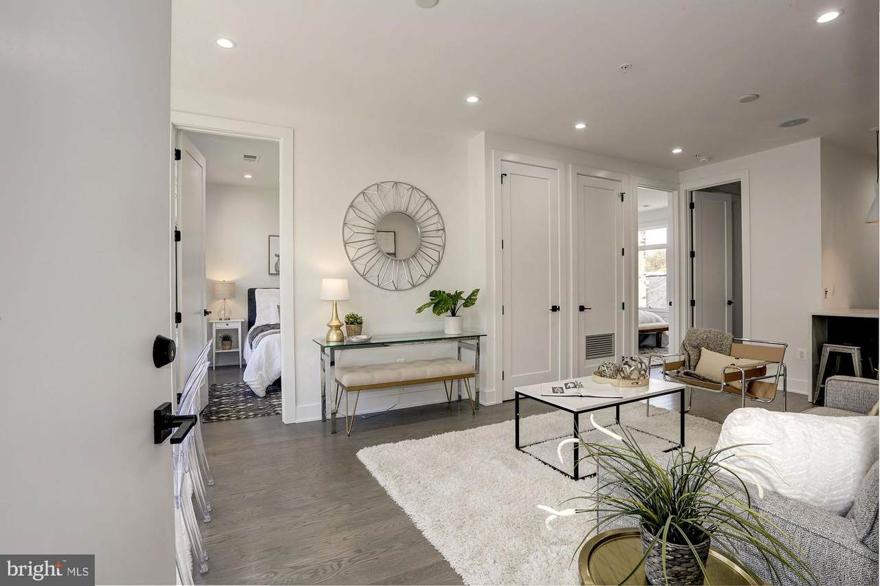 1220 Potomac Avenue - Photo 1