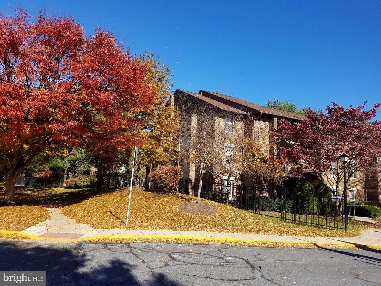 7911 Badenloch Way - Photo 1