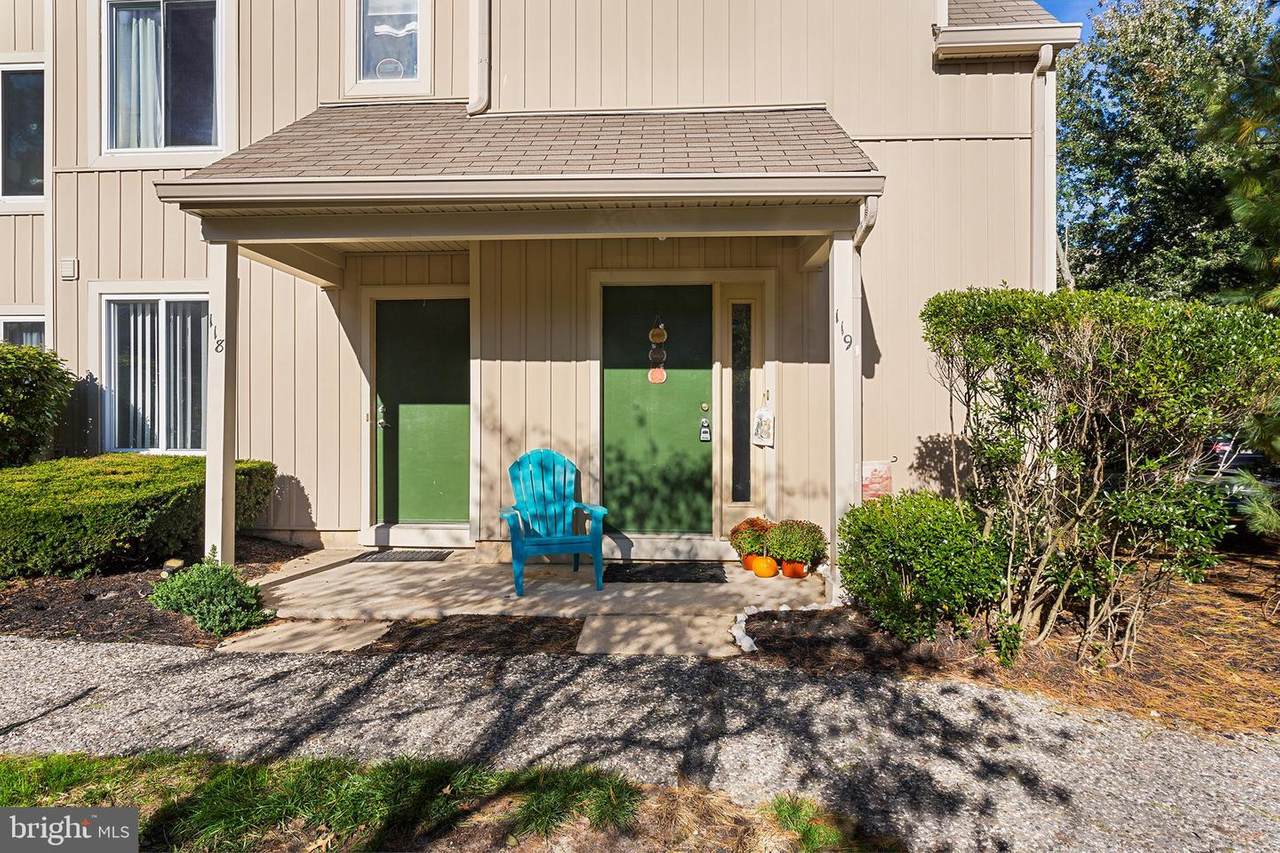 119 Woodlake Drive - Photo 1
