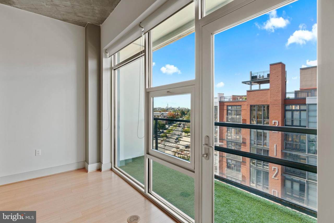 929 Florida Avenue - Photo 1