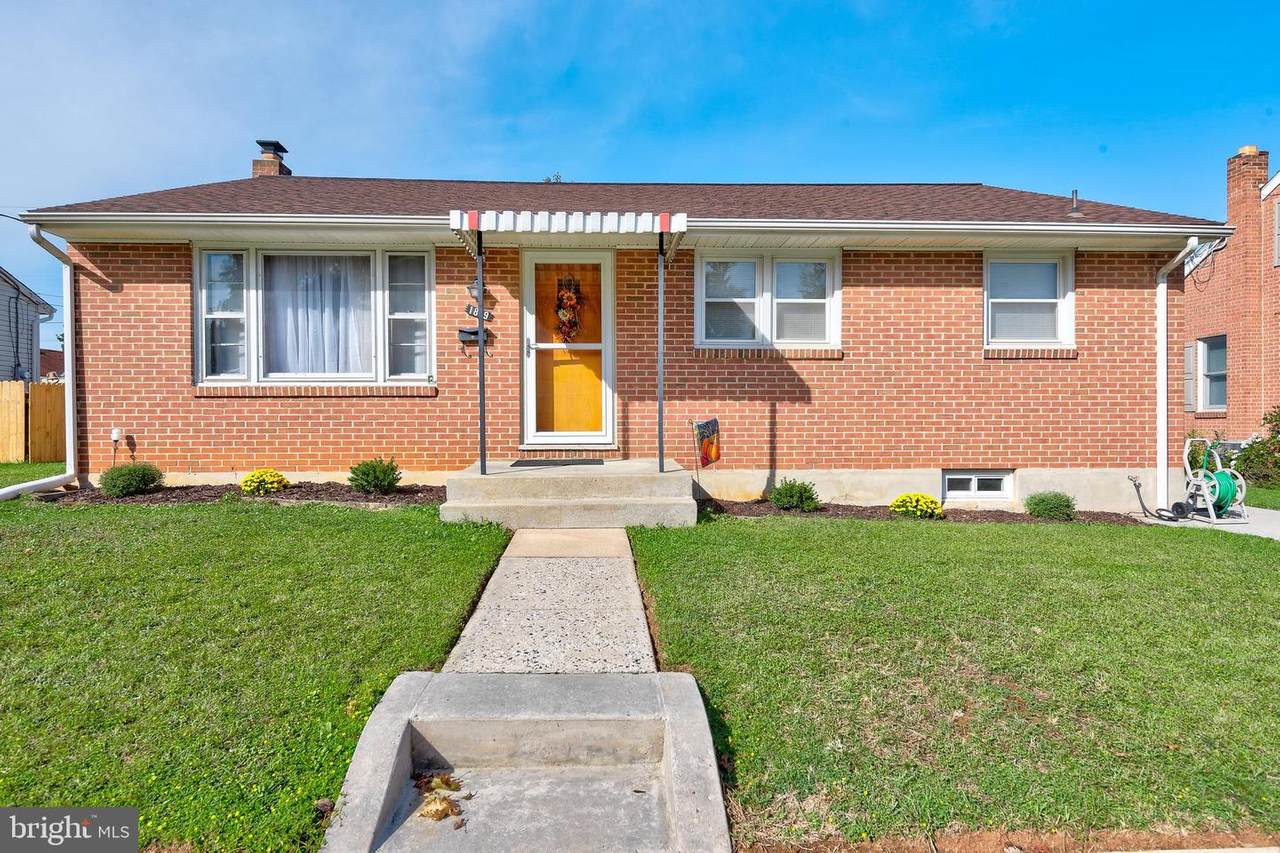 1839 Filbert Street - Photo 1