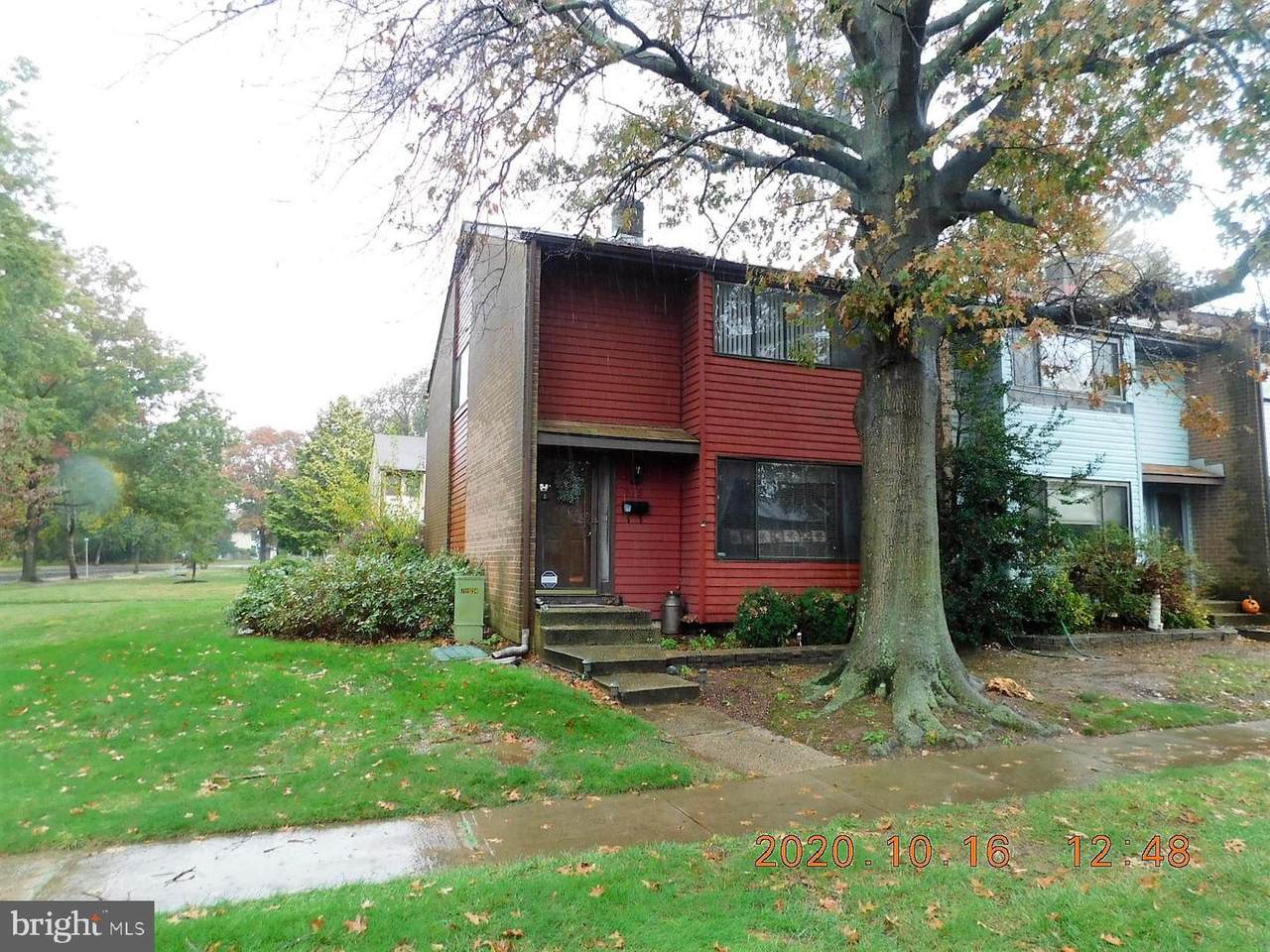 575 Greenwich Court - Photo 1