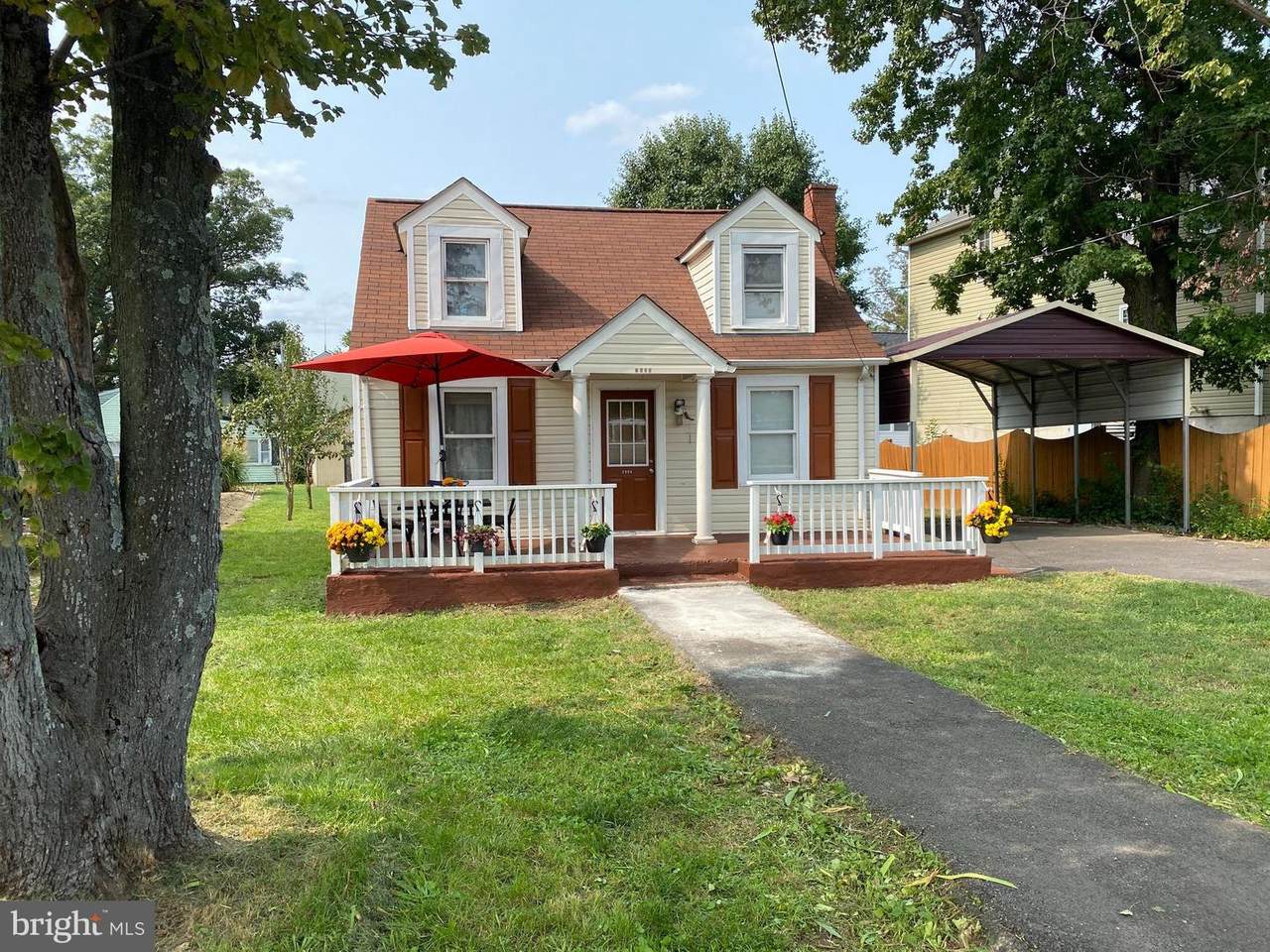 2908 Lafayette Boulevard - Photo 1