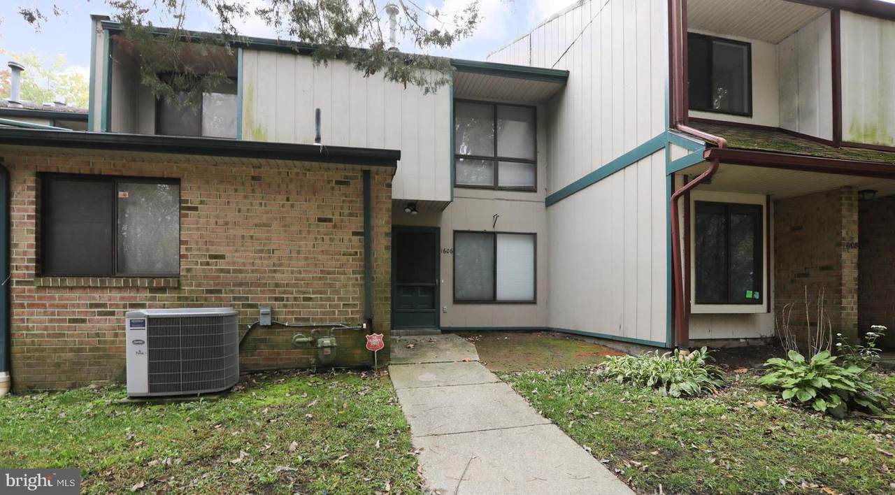 1606 Timber Creek - Photo 1
