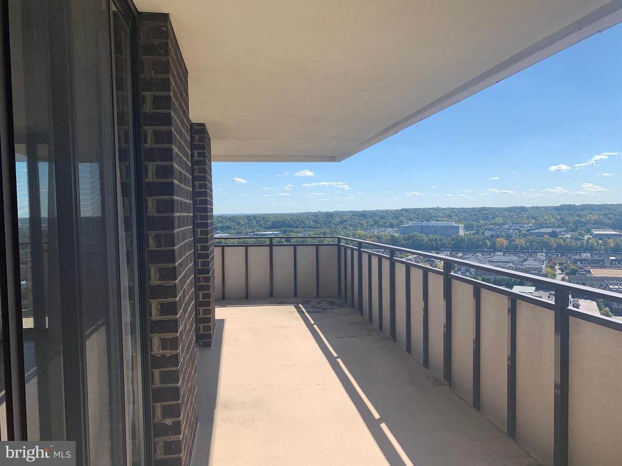 250 Reynolds Street - Photo 1