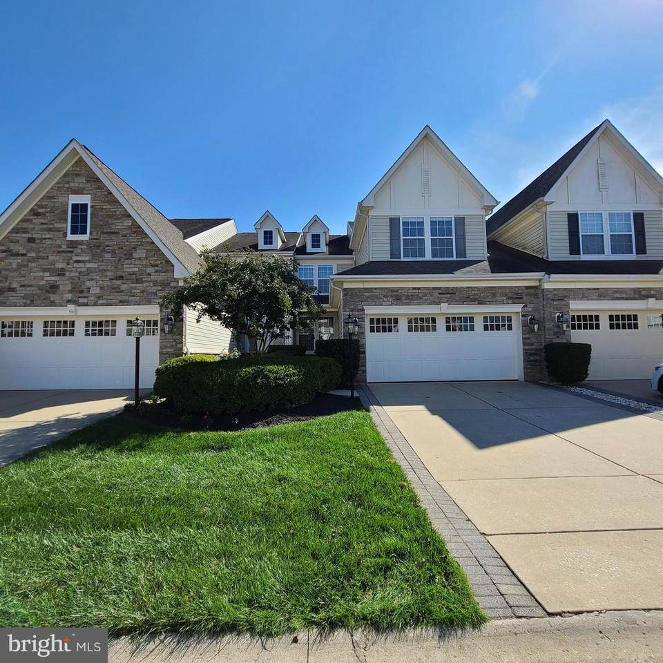 419 Granville Court - Photo 1
