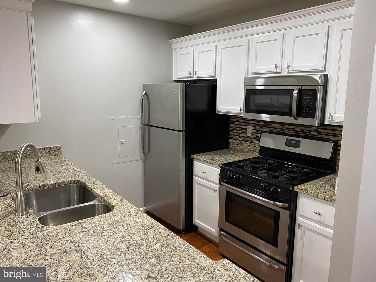 5573 Seminary - Photo 1