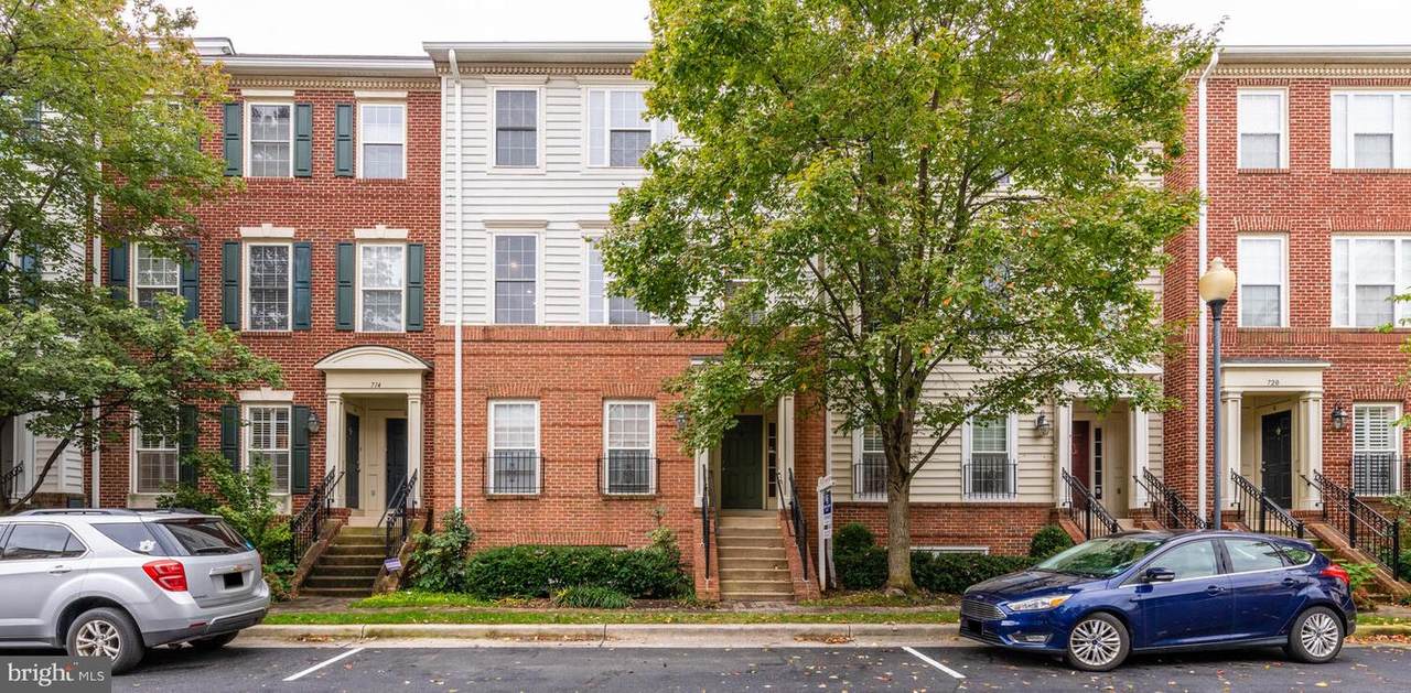 716 Norfolk Lane - Photo 1