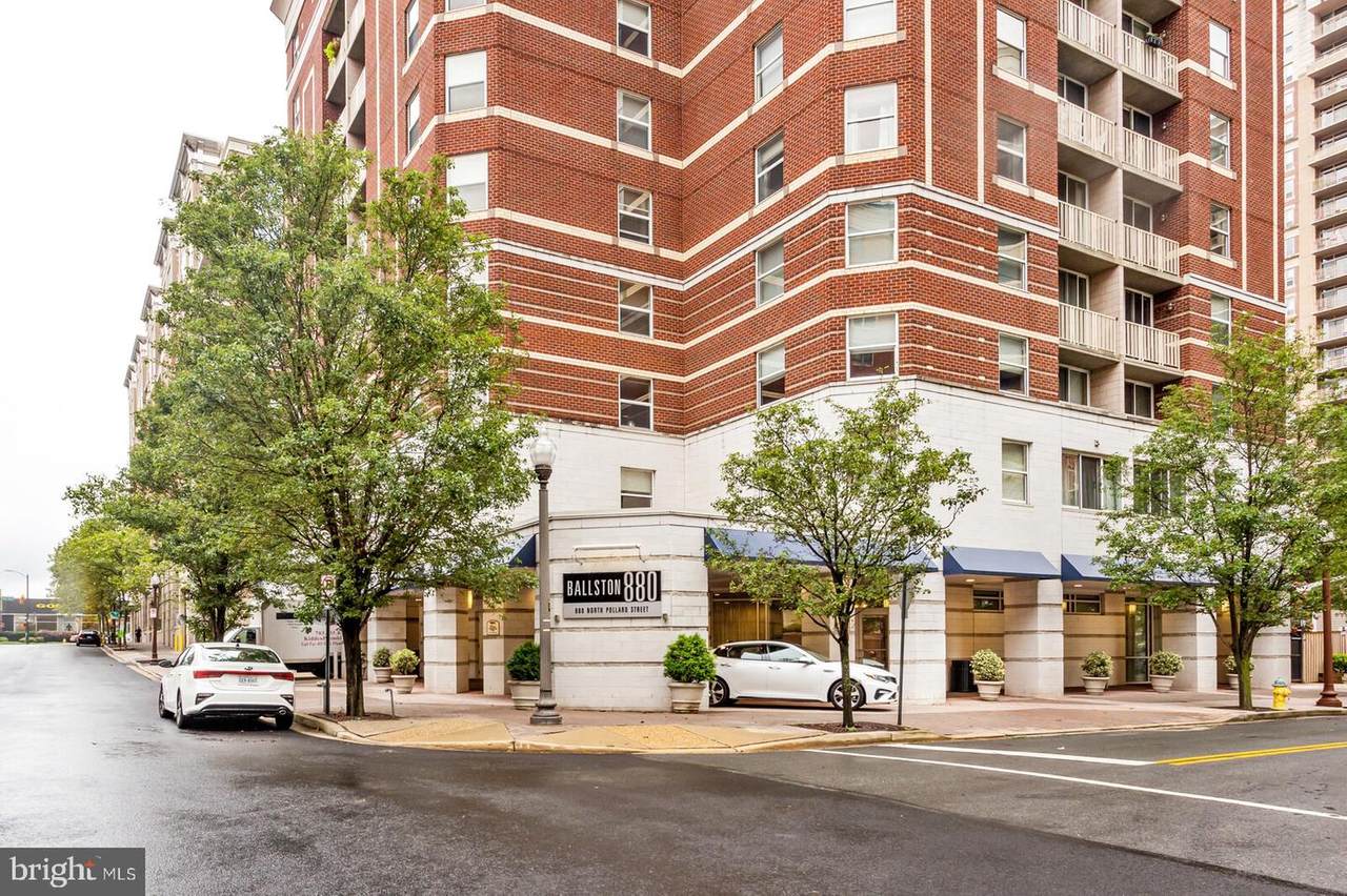 880 Pollard Street - Photo 1