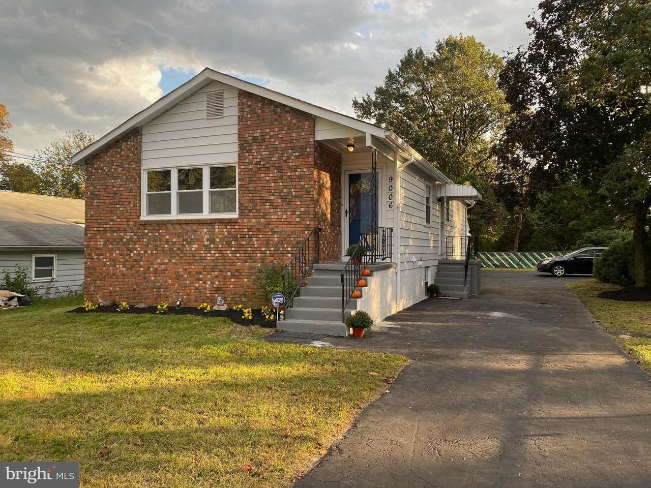 9006 Harvey Avenue - Photo 1